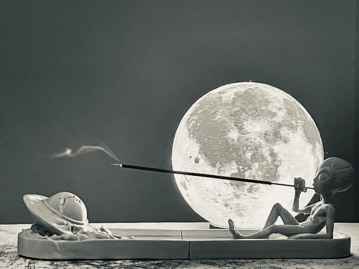 The High Voyager - Incense Holder